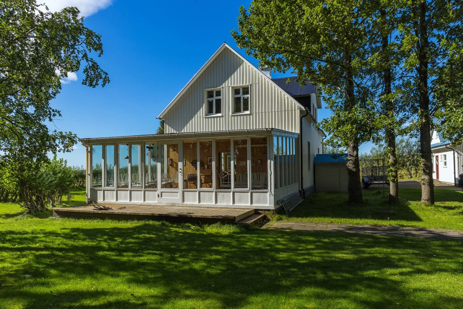 Guesthouse Húsið