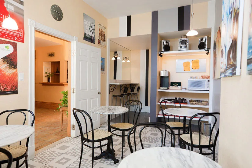 Breakfast area
