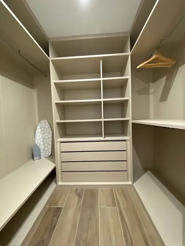 Stylish 2BR w/ Sunny Terrace in Chueca