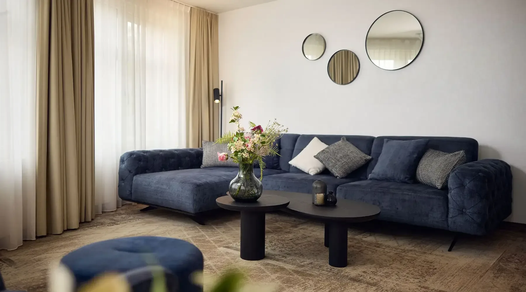 Business Suite sitting area