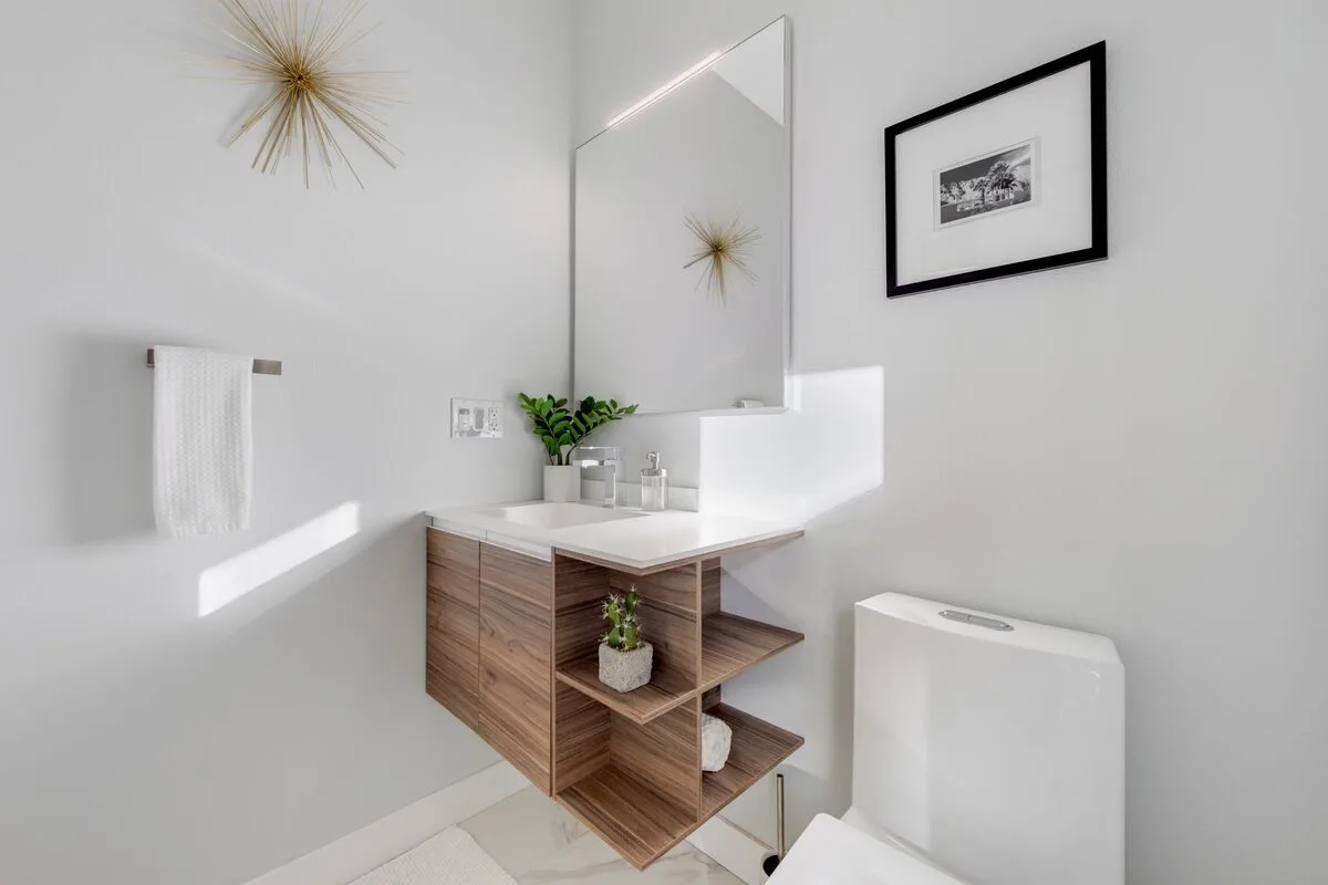 Modern Distinction in South Palm Springs - 3922