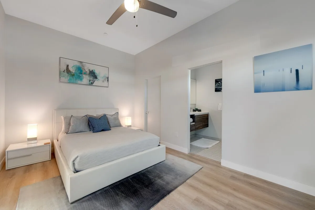 Modern Distinction in South Palm Springs - 3922