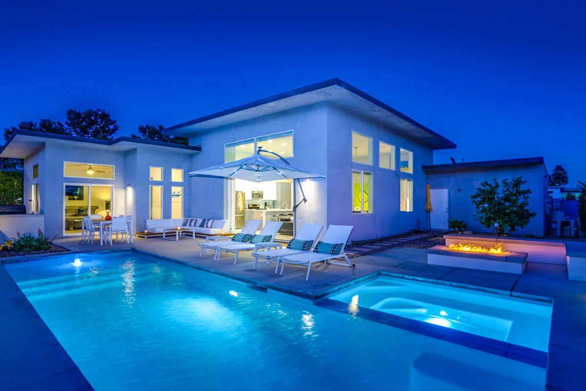 Modern Distinction in South Palm Springs - 3922