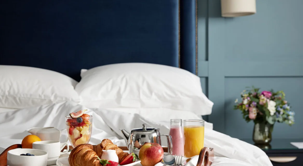 Sandymount Hotel bedroom