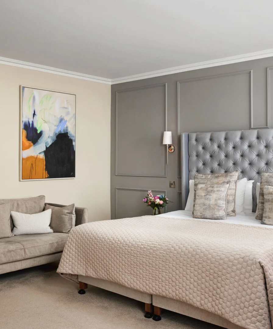 Sandymount Hotel bedroom
