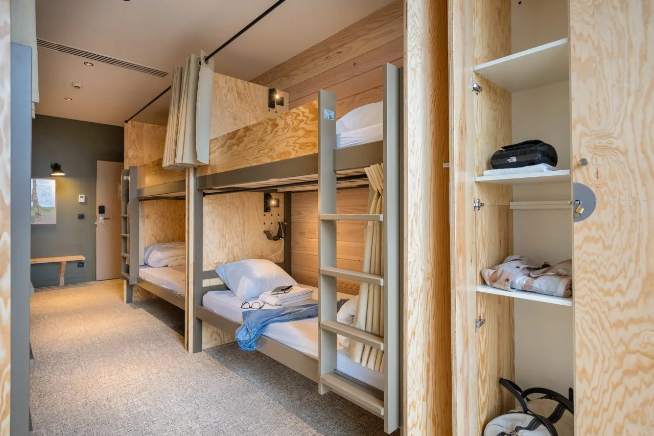 Six-person dormitory