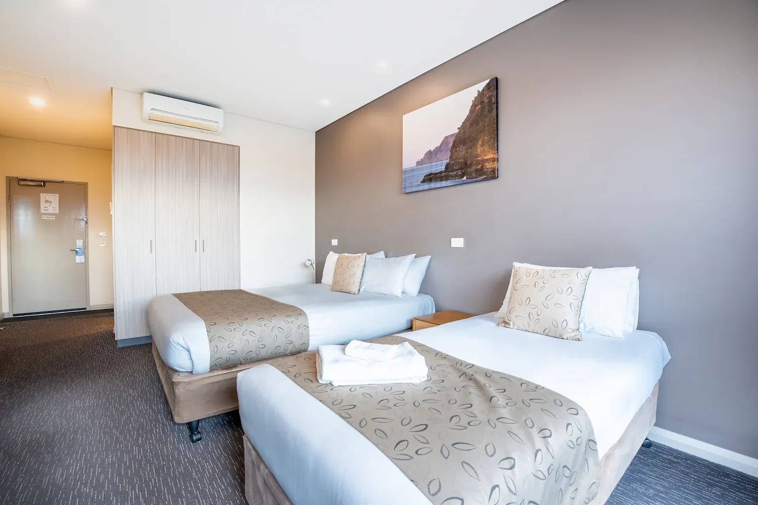 Foreshore Hotel accommodation