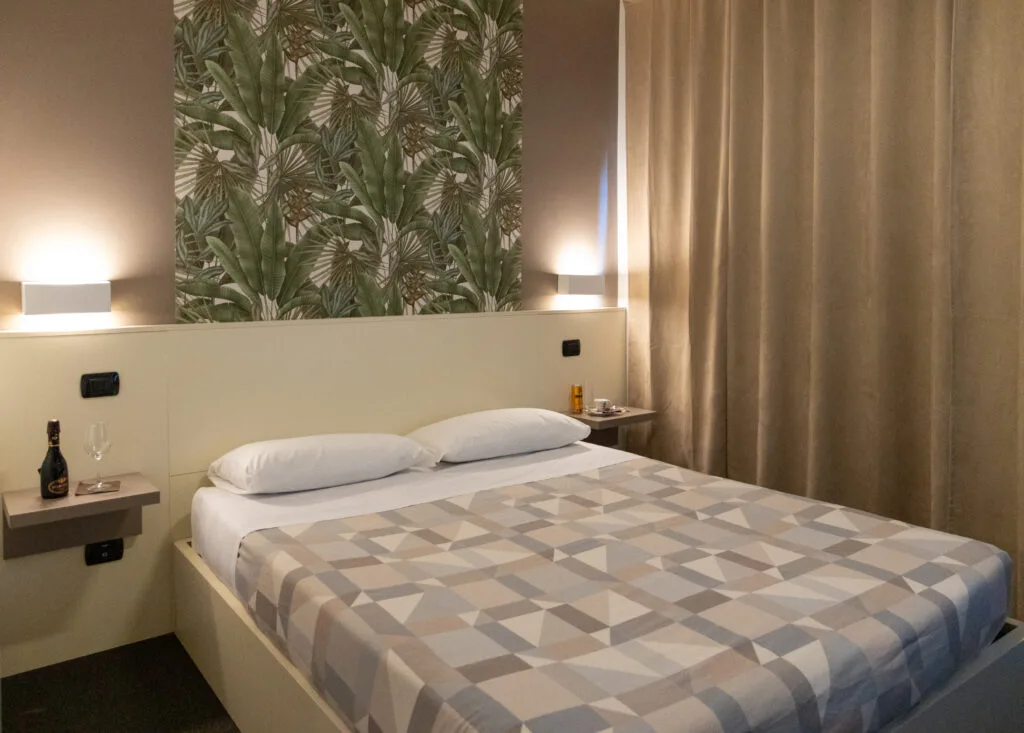Habitación del Hotel Giallo Parma