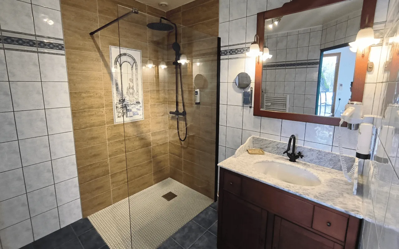 Suite Jardín, con capacidad para hasta 5 personas