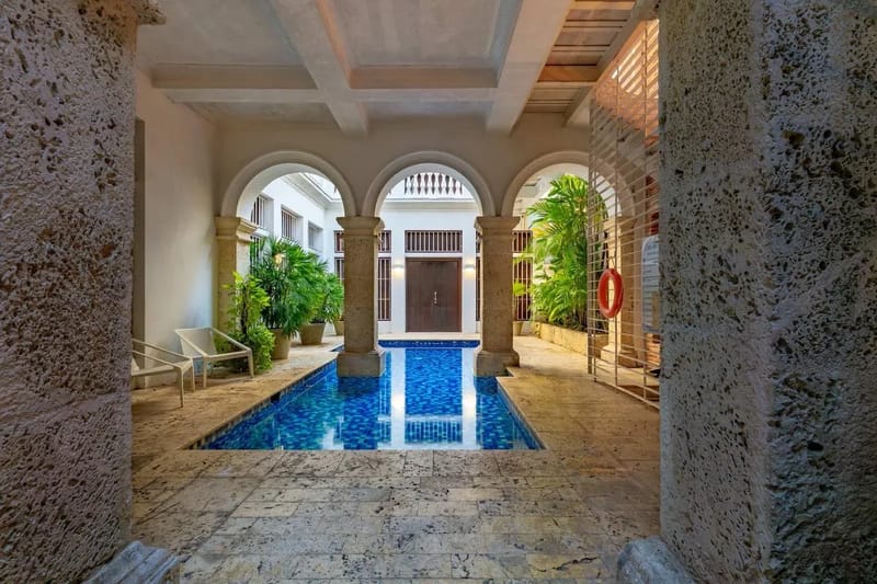 Modern 3BR w/ Rooftop Jacuzzi Cartagena