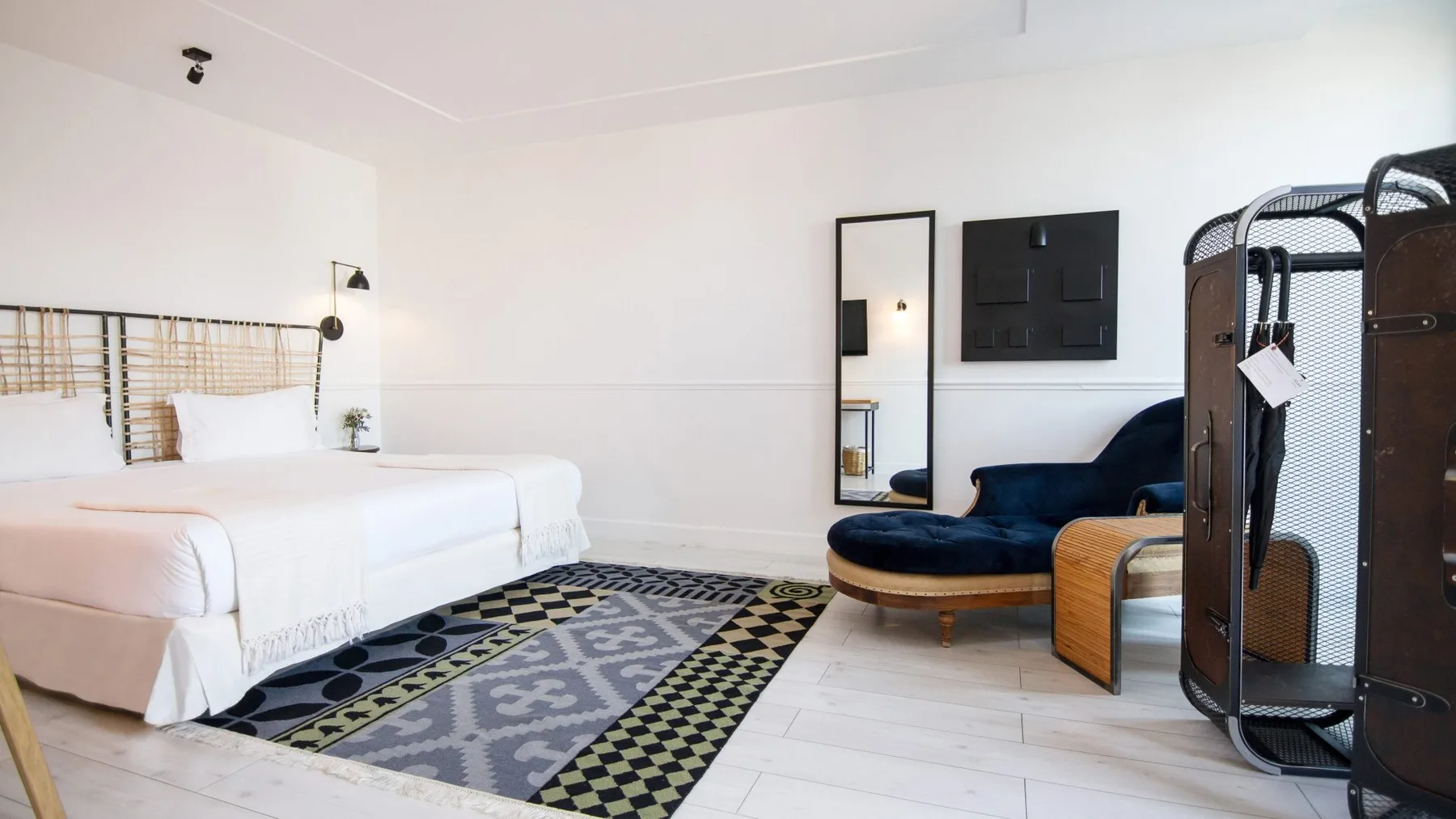 Penthouse room with terrace