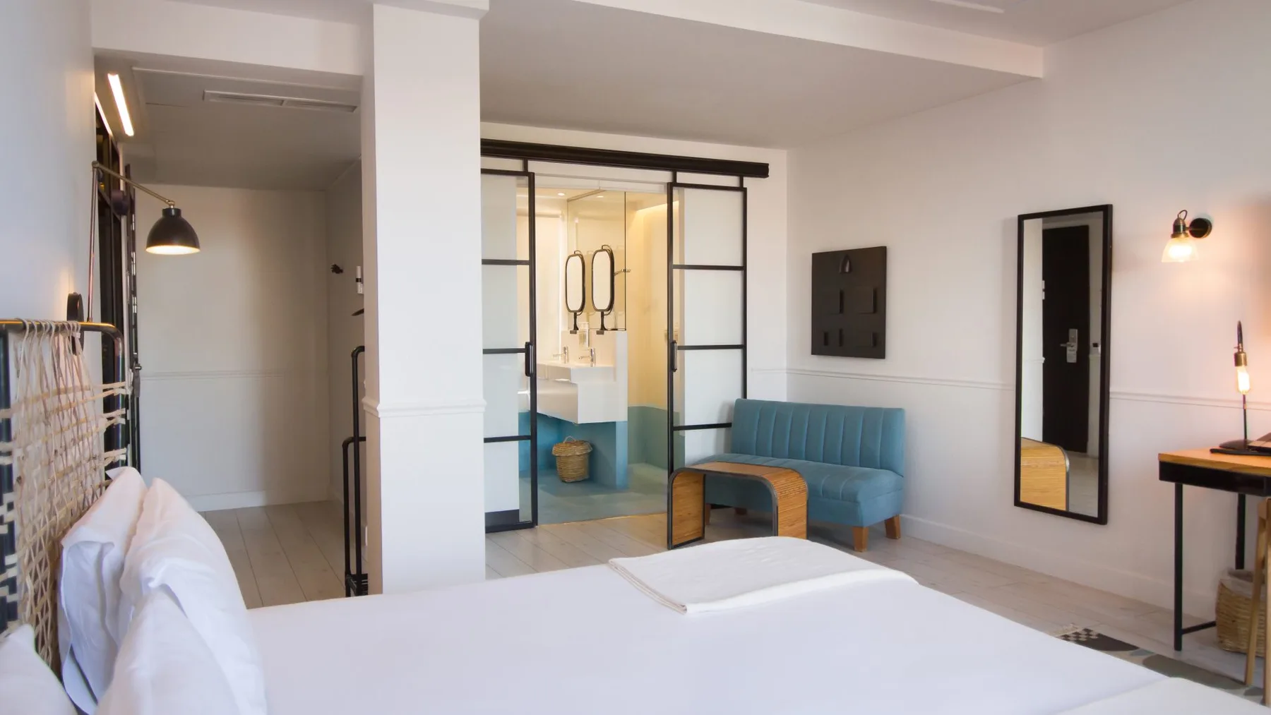 Penthouse room with terrace