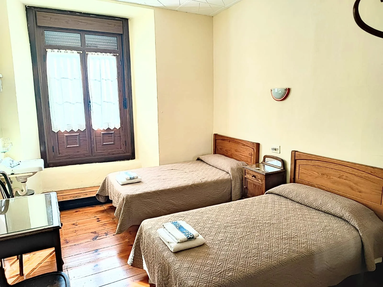 Hostal París