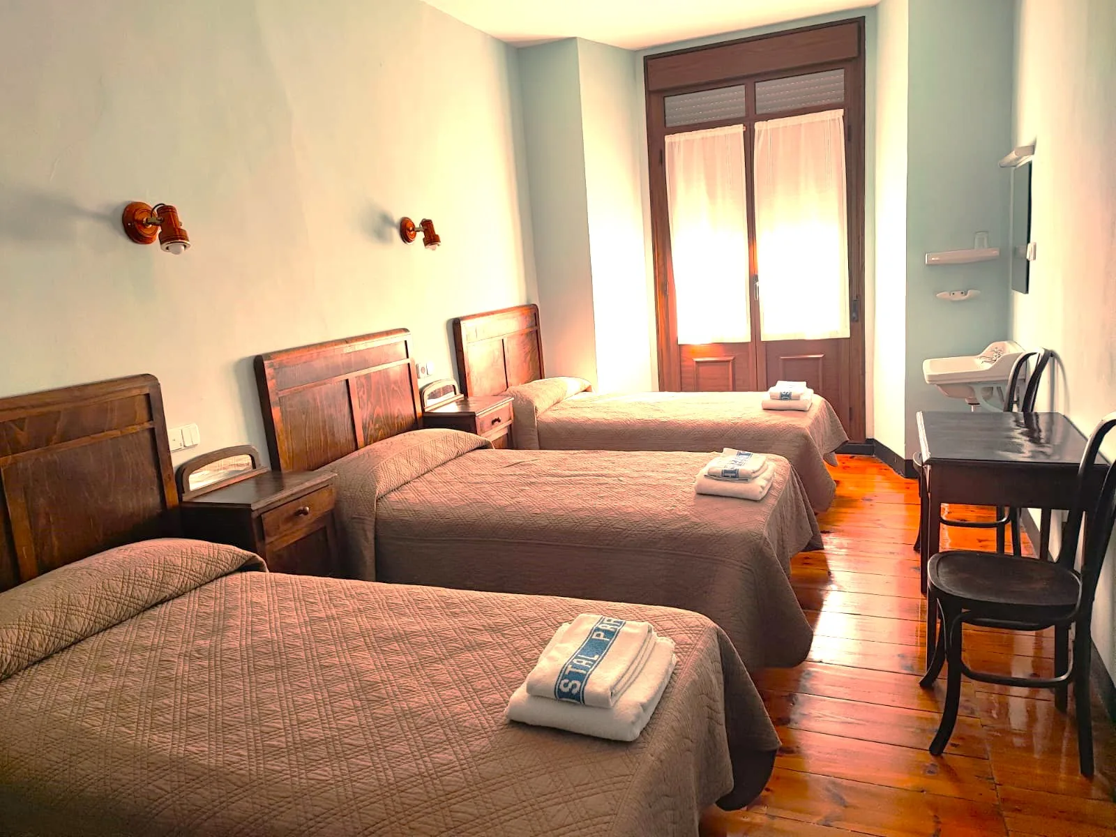 Hostal París