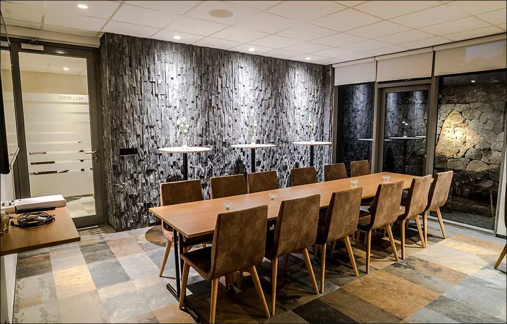 Salón Hellir del Hotel Húsafell