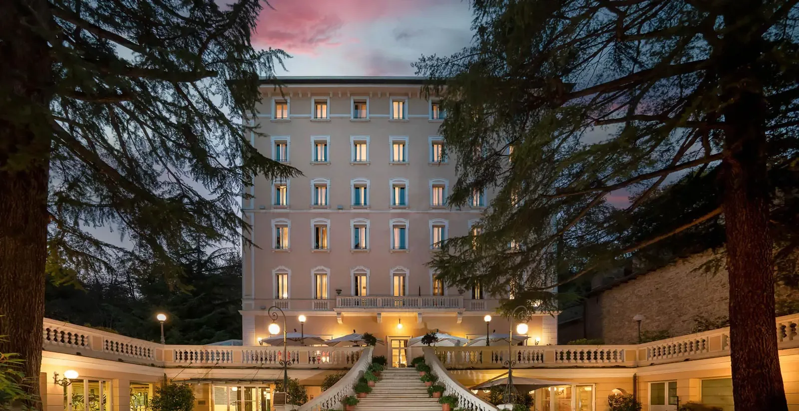 Hotel exterior or grounds