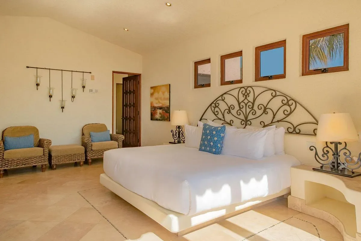 Stunning 5BR Oceanfront Villa w/ Pool