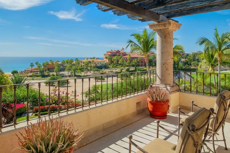 Stunning 5BR Oceanfront Villa w/ Pool