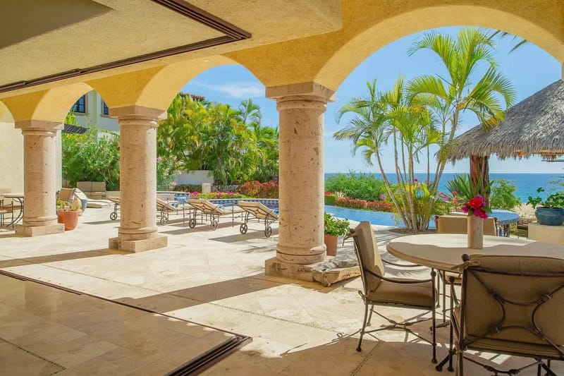 Stunning 5BR Oceanfront Villa w/ Pool
