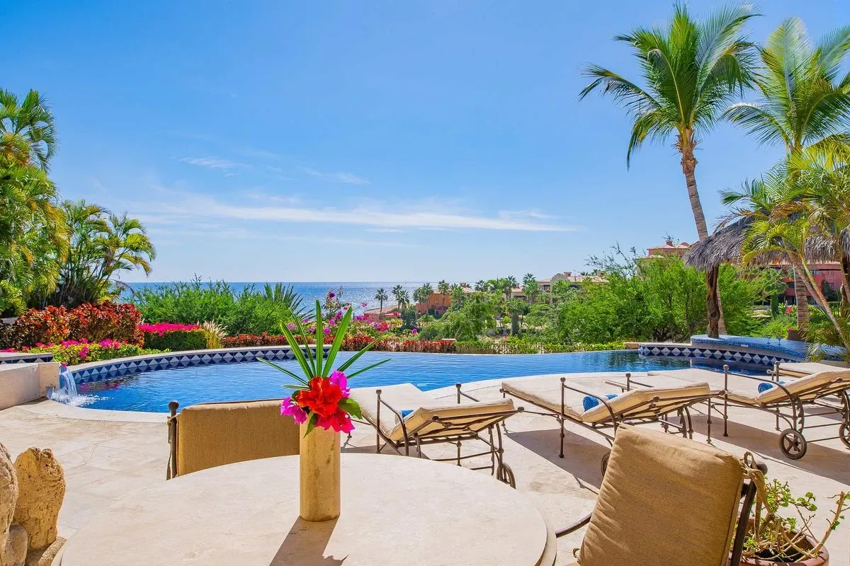 Stunning 5BR Oceanfront Villa w/ Pool