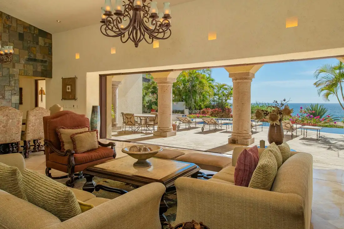 Stunning 5BR Oceanfront Villa w/ Pool