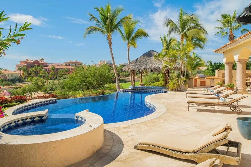 Stunning 5BR Oceanfront Villa w/ Pool
