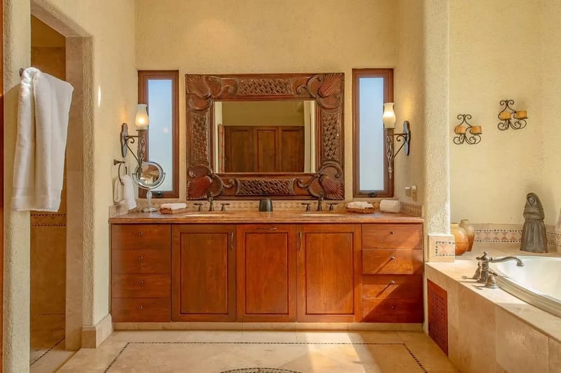 Stunning 5BR Oceanfront Villa w/ Pool