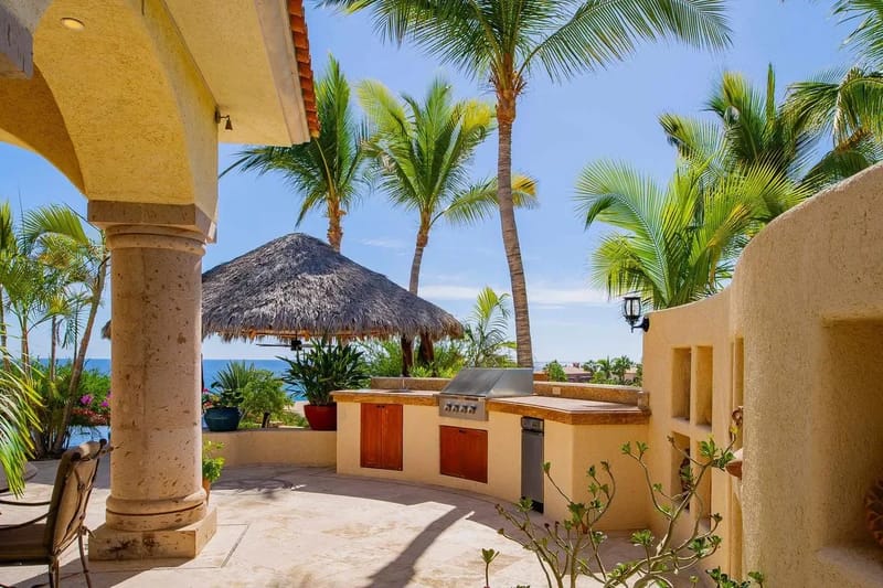 Stunning 5BR Oceanfront Villa w/ Pool