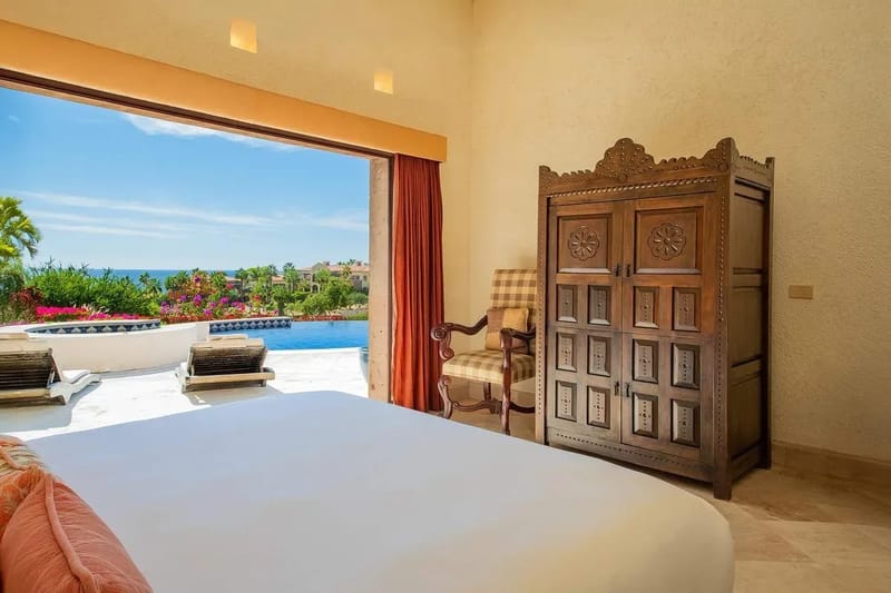 Stunning 5BR Oceanfront Villa w/ Pool