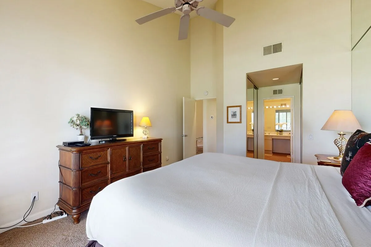 Shoal Creek Manor