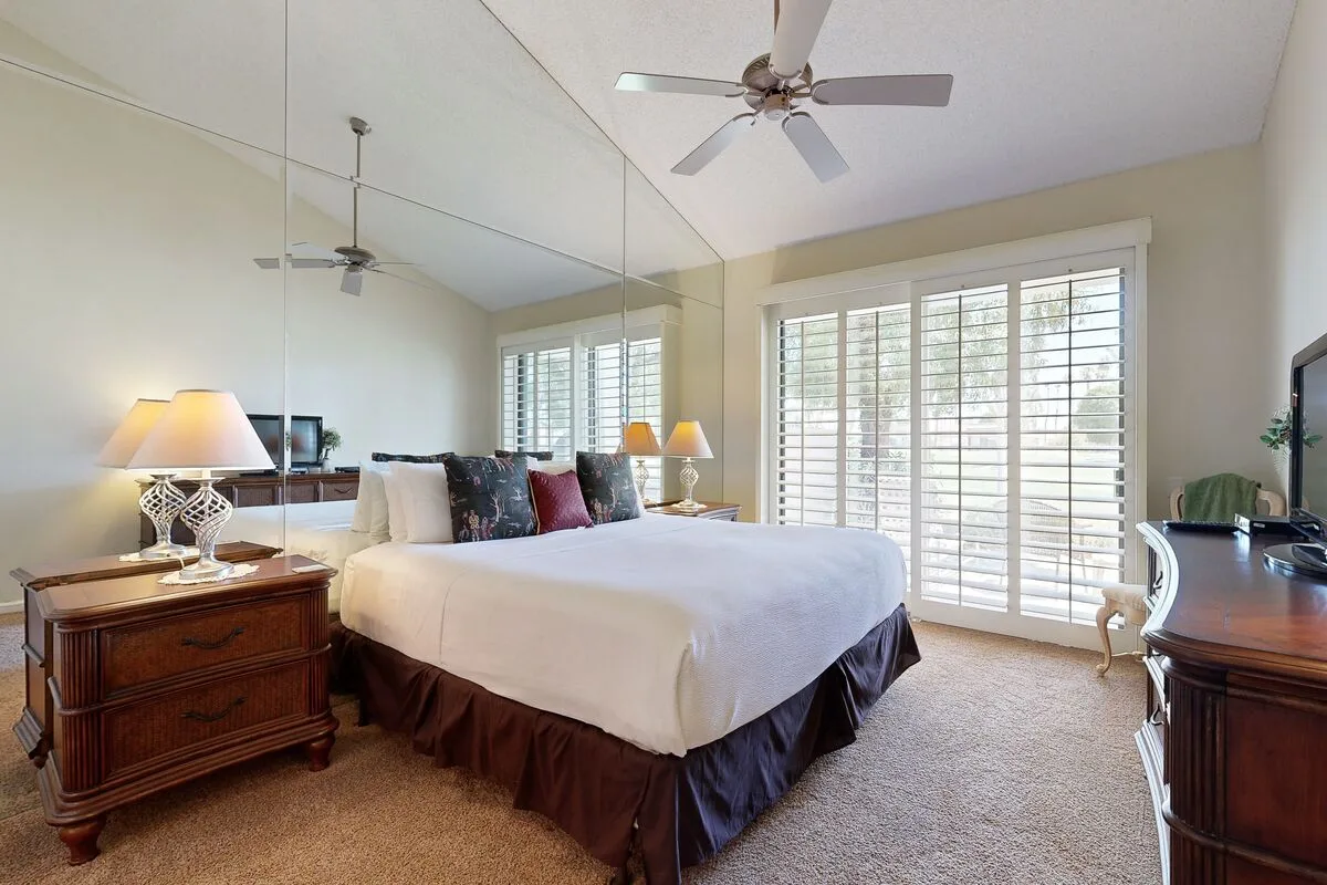 Shoal Creek Manor