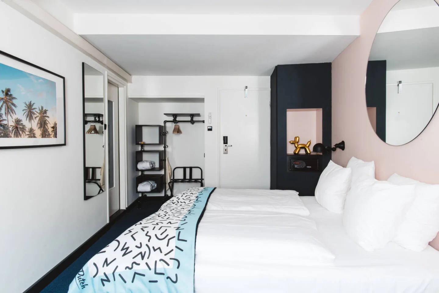 Habitación de hotel pequeña
