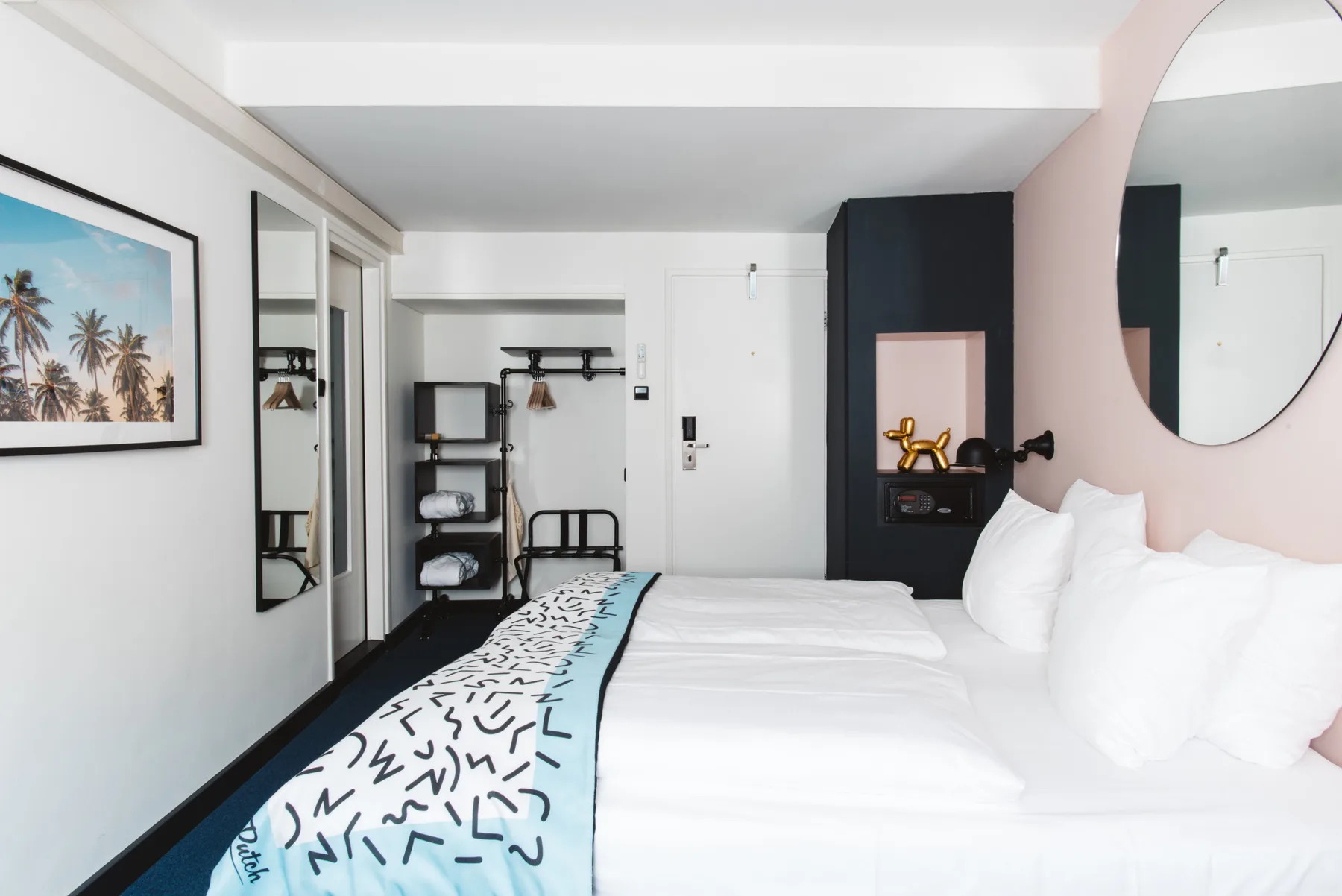 Habitación de hotel pequeña