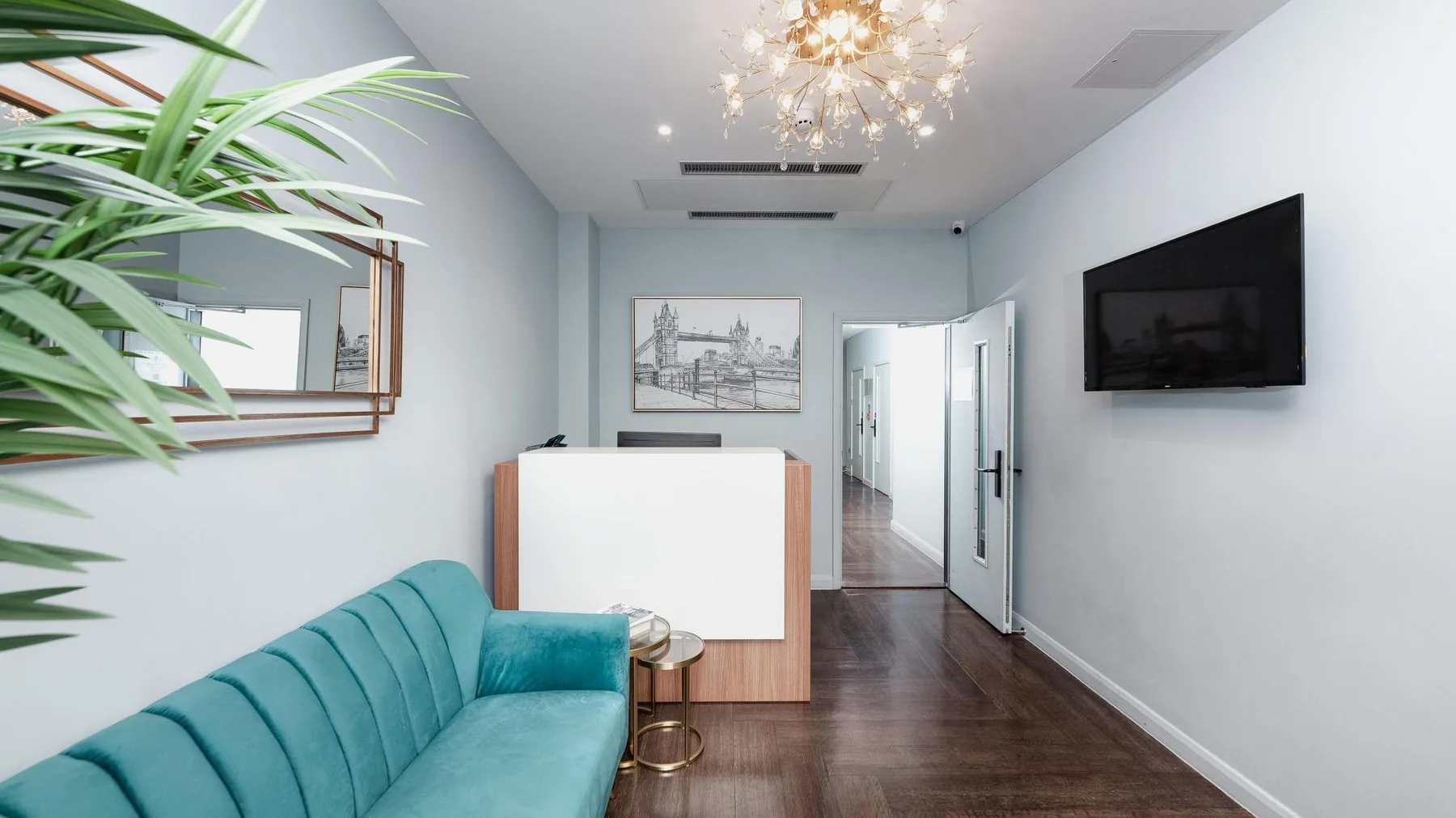 Aptel East | London