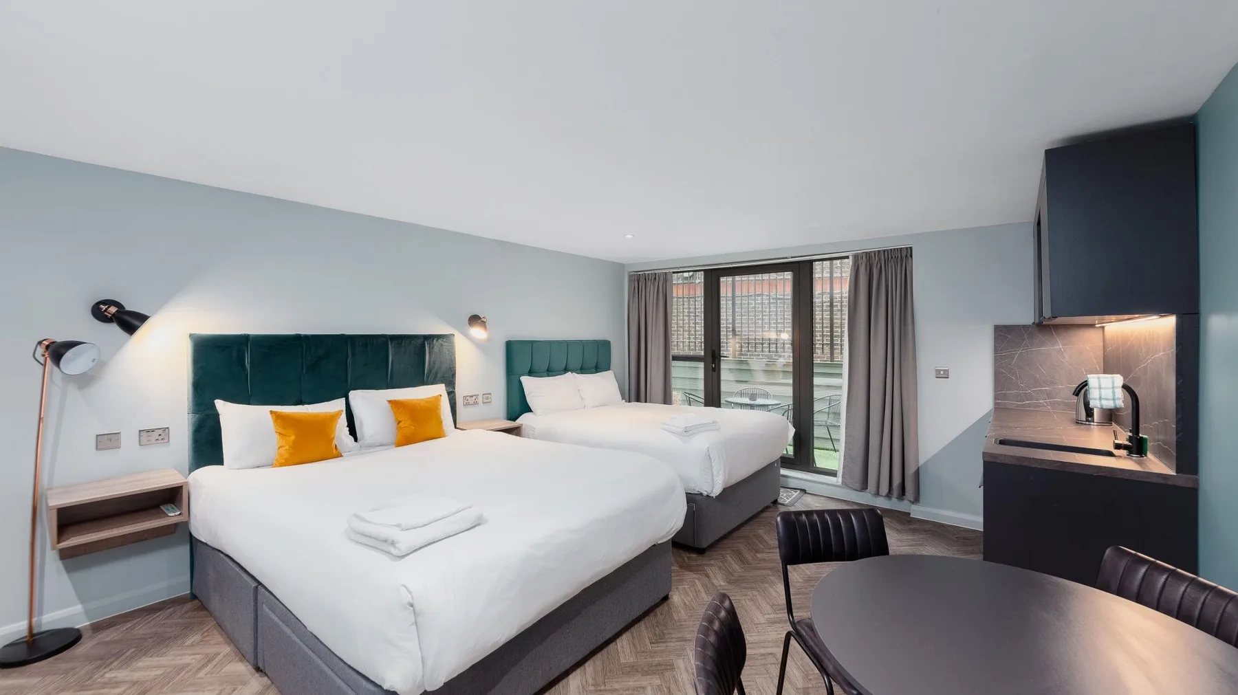 Aptel East | London