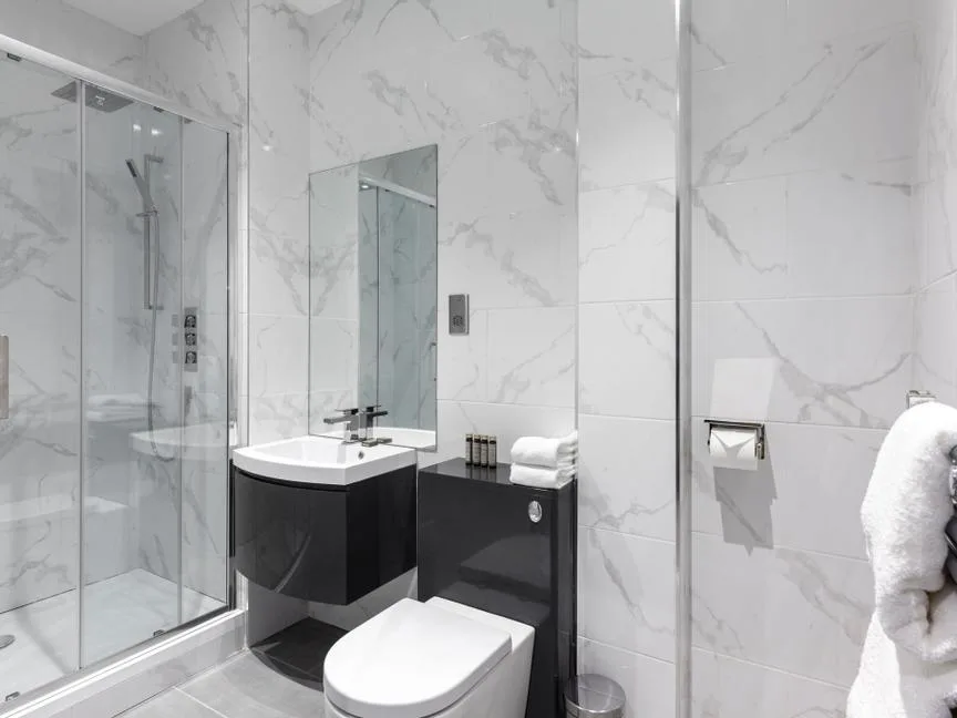 Aptel East | London