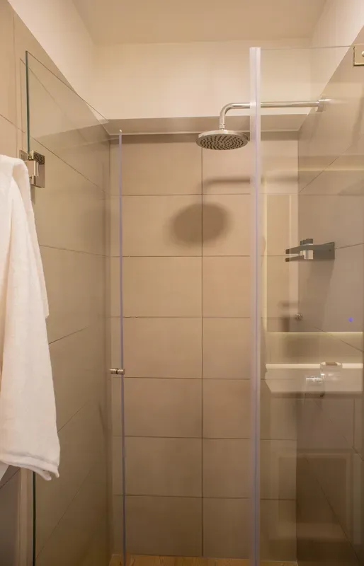 2BR w/ Balcony Near Malecón in Miraflores