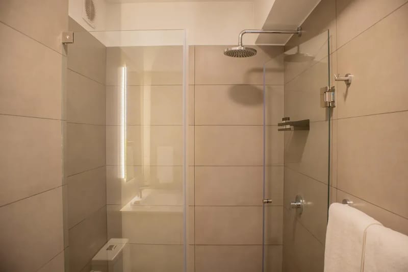 2BR w/ Balcony Near Malecón in Miraflores