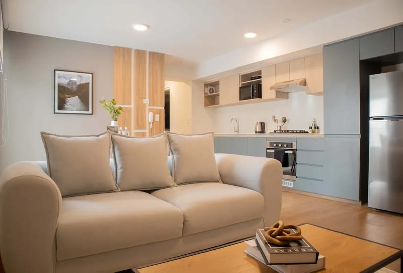 2BR w/ Balcony Near Malecón in Miraflores
