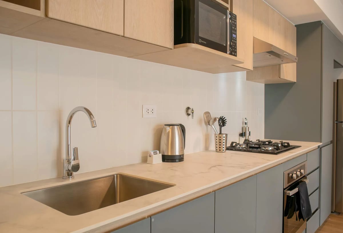 2BR w/ Balcony Near Malecón in Miraflores