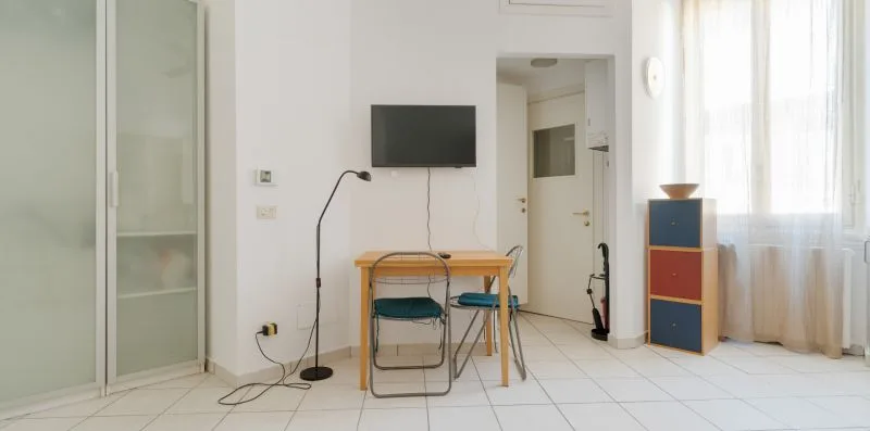 GuestHost - Comfy Studio X2 in Navigli District