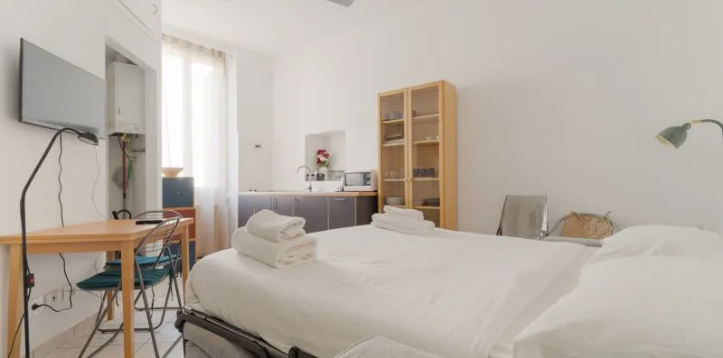 GuestHost - Comfy Studio X2 in Navigli District
