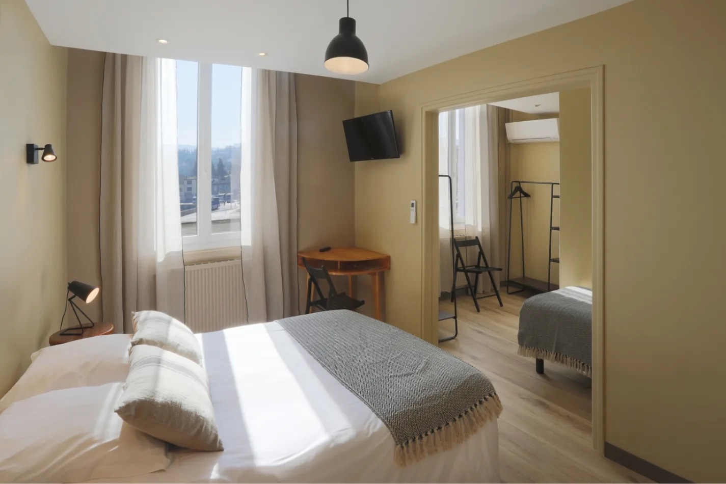 Triple room