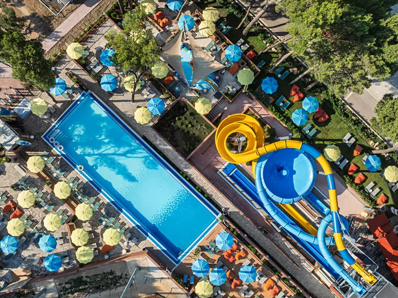 Piscina de Sunny Makarska