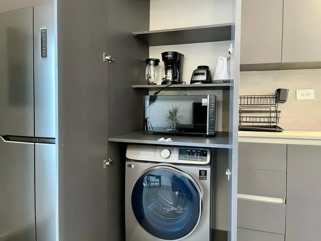 Spacious 1BR in Casco Antiguo w/ Rooftop