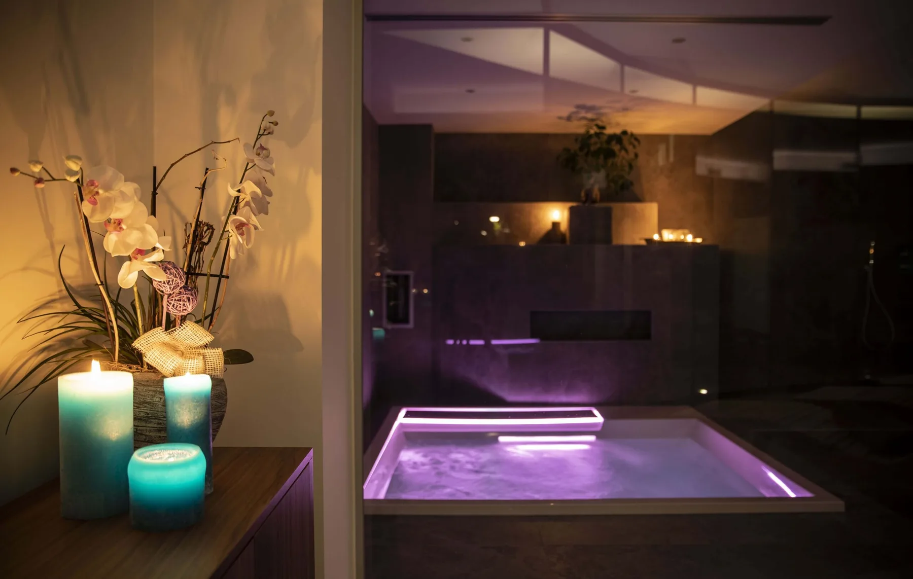Spa tub