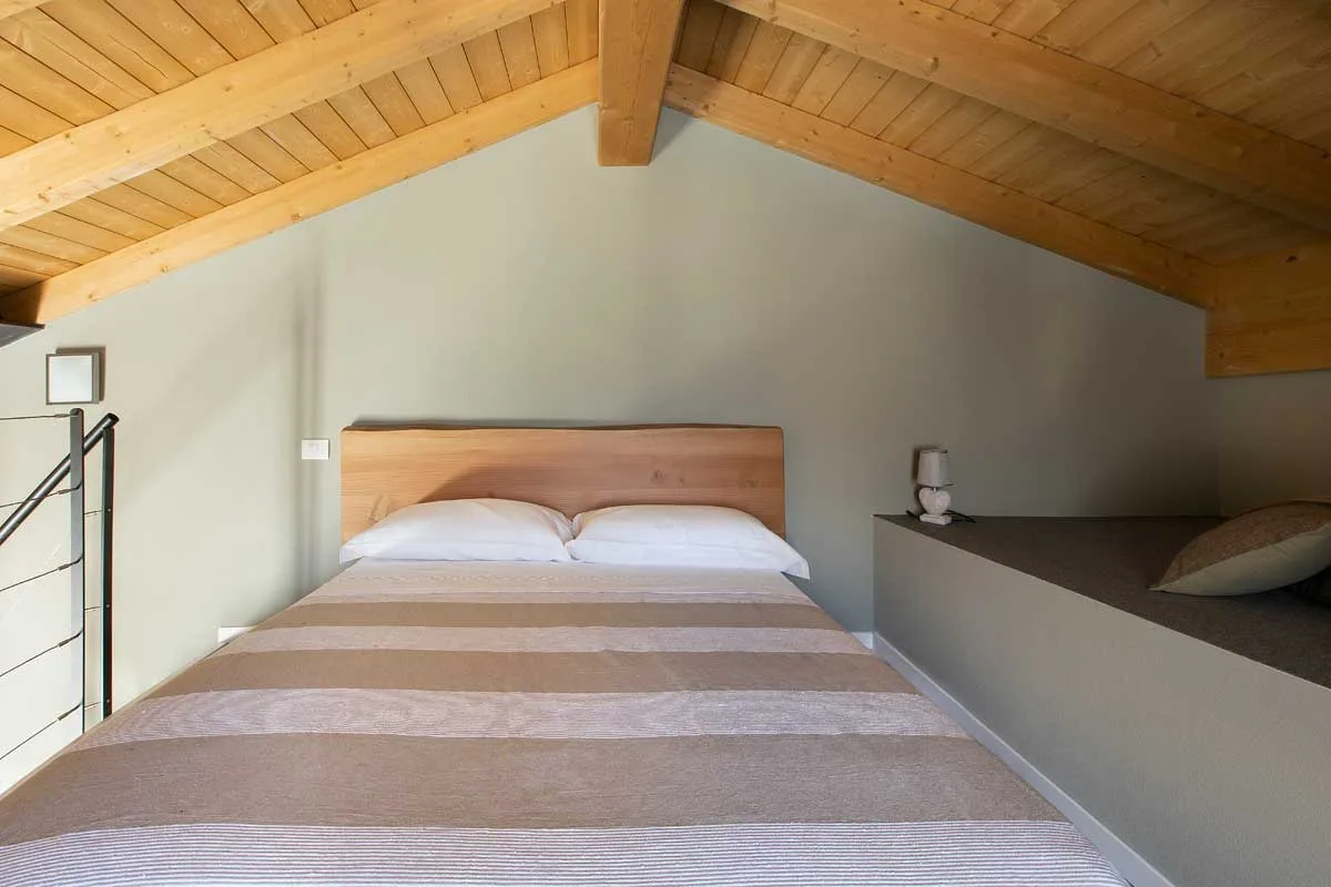 Belvedere apartment mezzanine bed