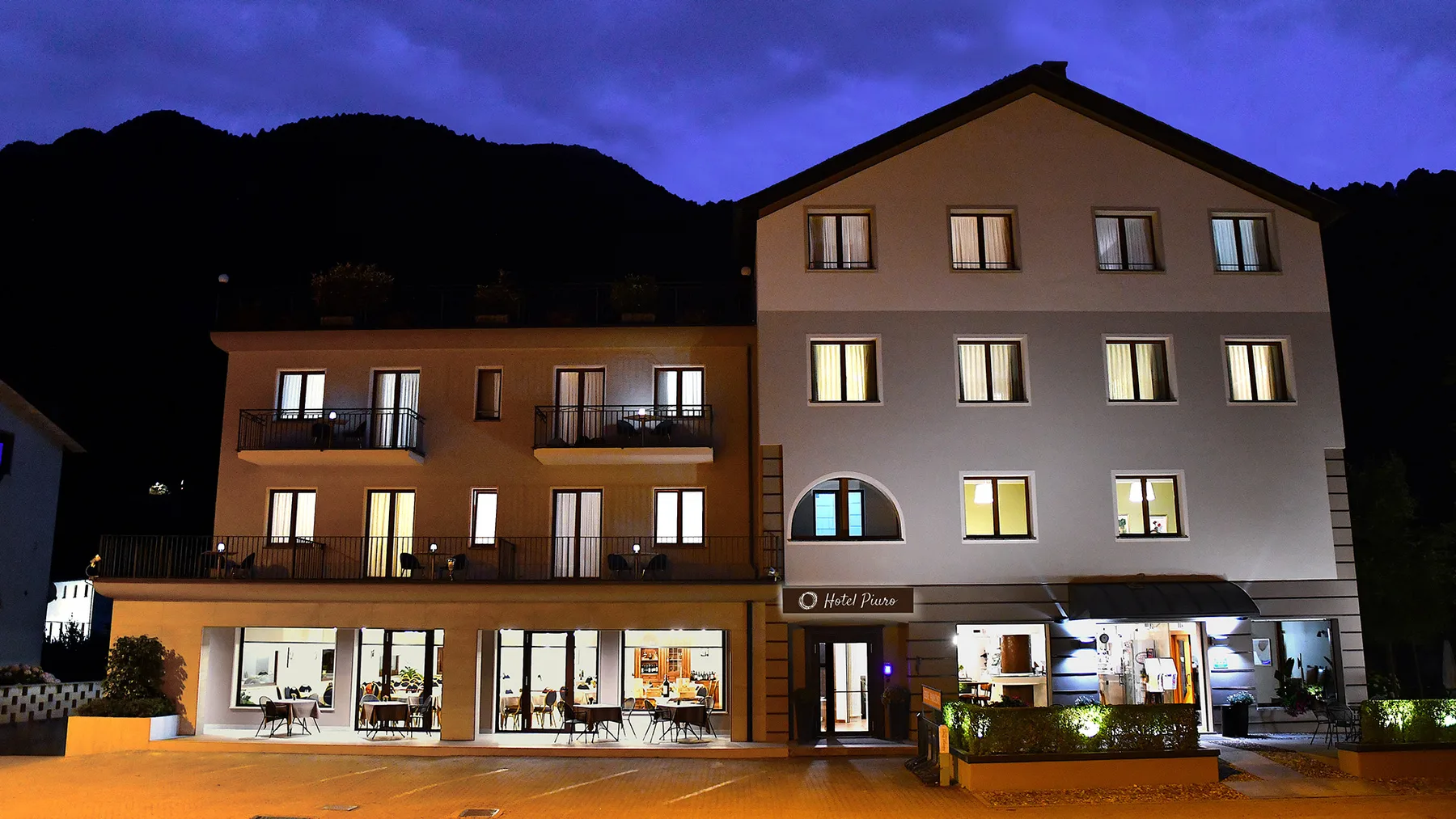 Hotel Piuro exterior