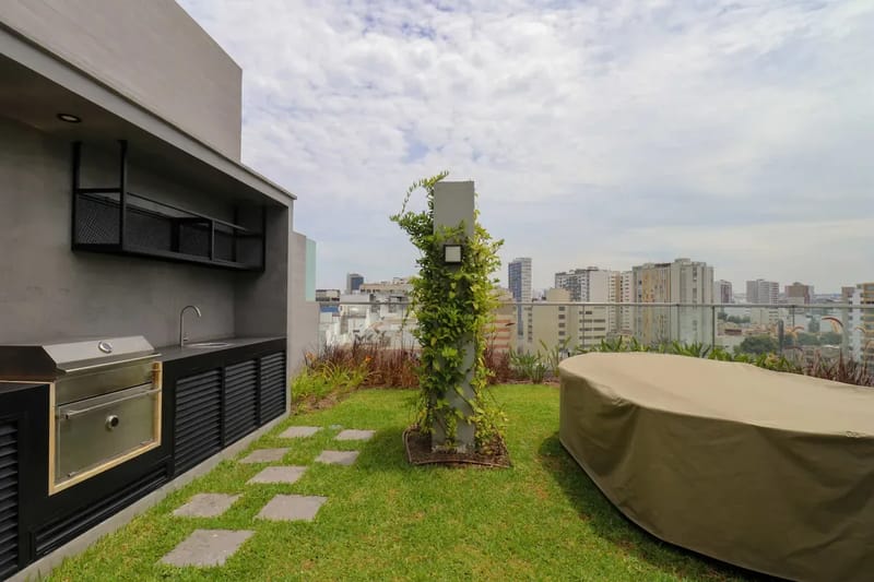 Luminous 2BR w/ Balcony in Miraflores