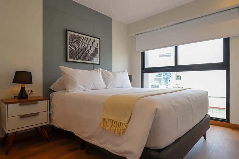 Luminous 2BR w/ Balcony in Miraflores